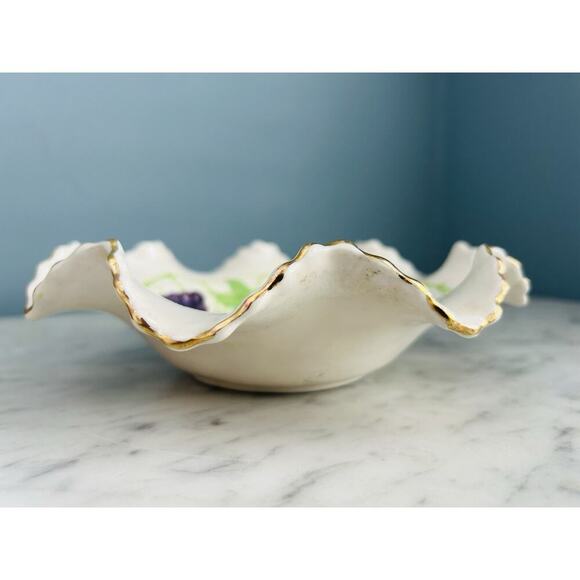 Majolica Ceramic Hand Painted Candy Dish Bowl Grape Design Gold Trim Signed JLM - Picture 8 of 16